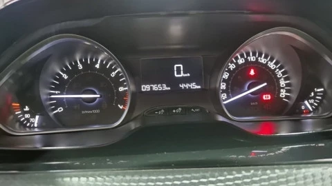 Peugeot 2008 TODOTERRENO 1.2 PURETECH 60KW STYLE 82 5P