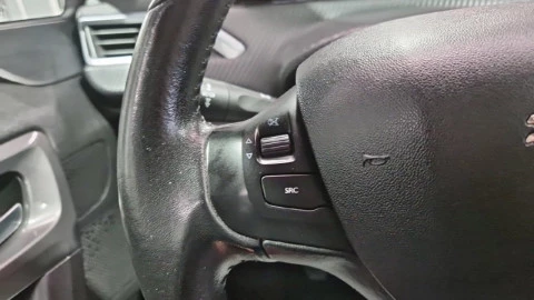 Peugeot 2008 TODOTERRENO 1.2 PURETECH 60KW STYLE 82 5P