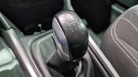 Peugeot 2008 TODOTERRENO 1.2 PURETECH 60KW STYLE 82 5P