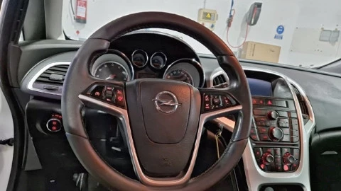 Opel Astra 1.4 Turbo Selective