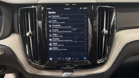 Volvo XC60 T6 Recharge Plus Dark AWD Auto 257 kW (350 CV)