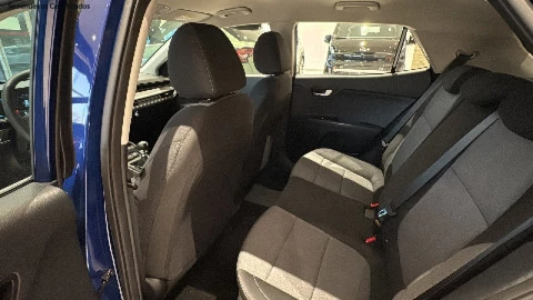 Kia Stonic 1.0 T-GDi 85kW (115CV) MHEV Concept