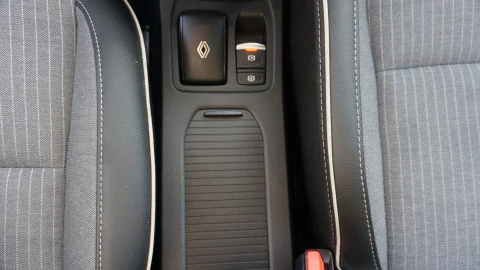 Renault Clio Techno TCe 90 (67kw)