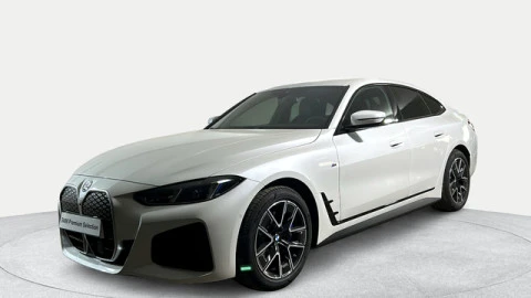 BMW i4 eDrive35