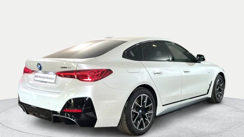BMW i4 eDrive35