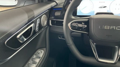 EBRO S700 1.5 TGDI PHEV Luxury E-CVT