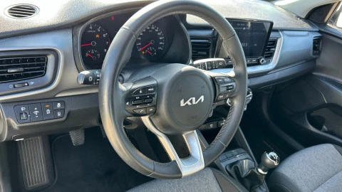 Kia Stonic 1.2 DPi 62kW (84CV) Concept