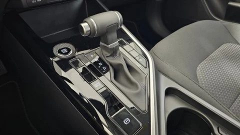 Kia Niro 1.6 GDi HEV 102kW (139CV) Concept