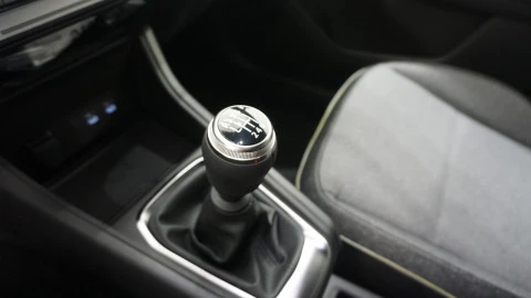 Renault Captur techno Eco-G 100cv (74 kW)