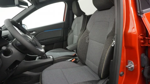 Renault Captur techno Eco-G 100cv (74 kW)