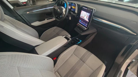 Renault Scenic E-Tech Iconic 160 kW (220CV) gran autonomía