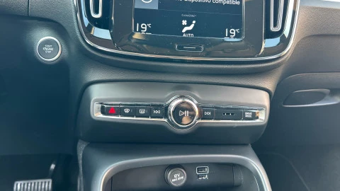 Volvo XC40 1.5 T3 Momentum Pro Auto