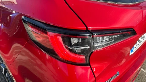 Toyota Corolla 2.0 180H ADVANCE E-CVT TOURING SPORT