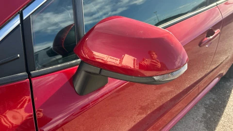 Toyota Corolla 2.0 180H ADVANCE E-CVT TOURING SPORT