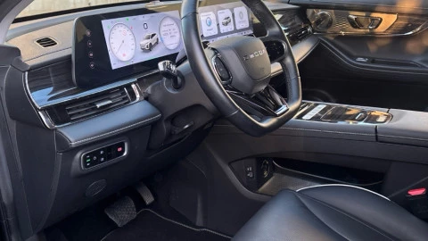 Omoda C5 2WD Premium