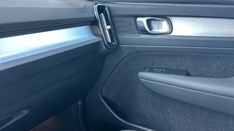 Volvo XC40 1.5 T4 Recharge PHEV Core Auto
