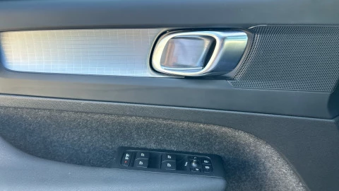 Volvo XC40 1.5 T4 Recharge PHEV Core Auto