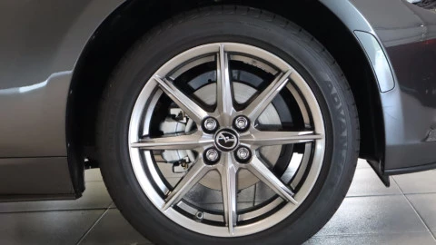 Mazda MX-5 Exclusive-Line