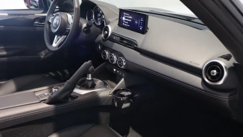 Mazda MX-5 Exclusive-Line