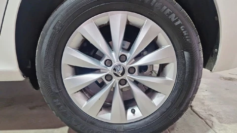 Skoda Kamiq 1.0 TSI 81kW (110CV) DSG Ambition