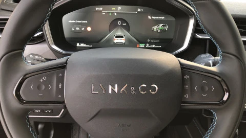 Lynk & Co 01 1.5 PHEV 6.6kW Lynk & Co 01 1.5 PHEV 6.6kW