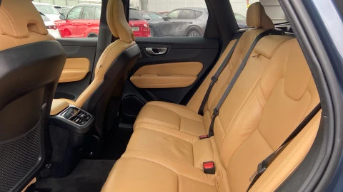 Volvo XC60 2.0 B4 D AWD Ultimate Dark Auto