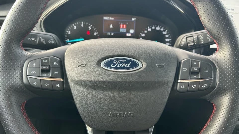 Ford Focus 1.0 Ecoboost MHEV 114kW ST-Line Auto