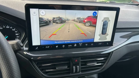 Ford Focus 1.0 Ecoboost MHEV 114kW ST-Line Auto