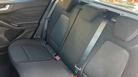 Ford Focus 1.0 Ecoboost MHEV 114kW ST-Line Auto