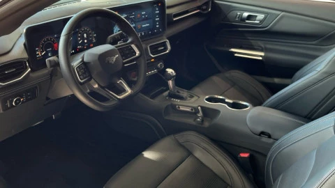 Ford Mustang 5.0 Ti-VCT V8 331kW Mustang GT (Fastb.)