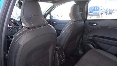 Renault Captur   TCe Techno 67kW