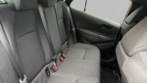 Toyota Corolla 1.8 125H BUSINESS PLUS E-CVT TOU SPORT