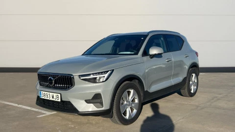 Volvo XC40 2.0 B3 G Core Dark Auto
