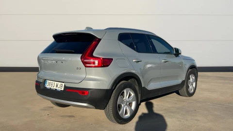Volvo XC40 2.0 B3 G Core Dark Auto