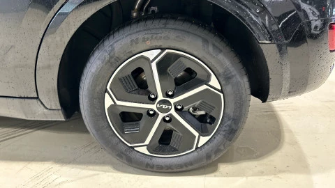 Kia Niro 1.6 GDi HEV 95kW (129CV) Drive