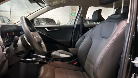 Kia Niro 1.6 GDi HEV 95kW (129CV) Drive