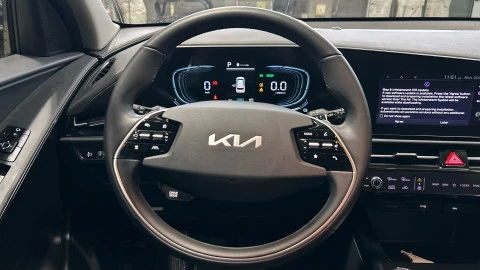 Kia Niro 1.6 GDi HEV 95kW (129CV) Drive