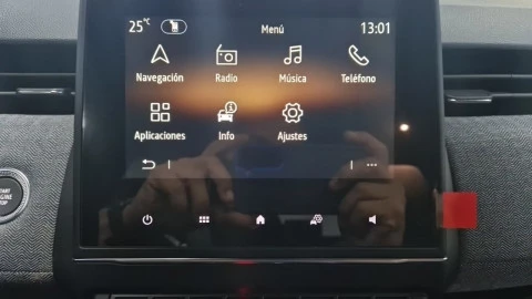 Renault Clio Techno full hybrid E-Tech 145 (103Kw)