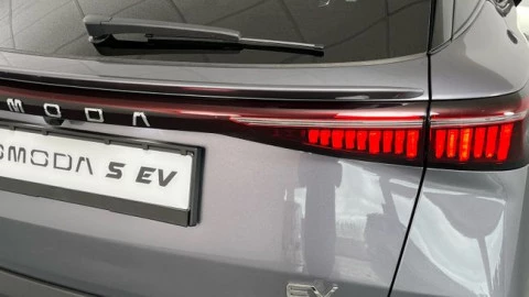 Omoda 5 EV EV 61 kWh Premium