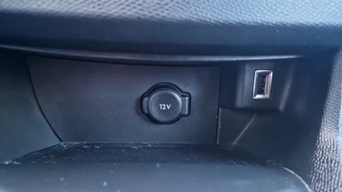 Peugeot 308 5p Allure 1.5 BlueHDi 96KW (130CV) Auto