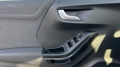 Ford Puma 1.5 Ecoblue 120cv Titanium