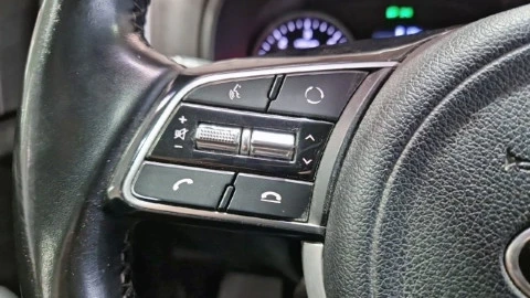Kia Sportage 1.6 MHEV Business 100kW (136CV) 4x4