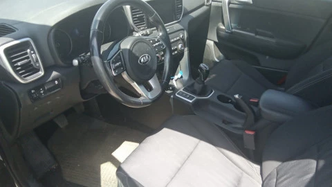 Kia Sportage 1.6 MHEV Business 100kW (136CV) 4x4