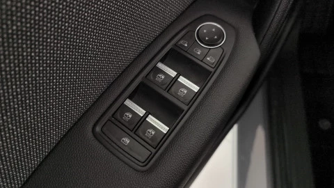 Renault Captur techno Eco-G 100cv (74 kW)