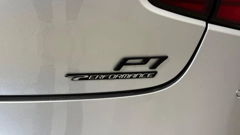 XPENG P7 Performance AWD