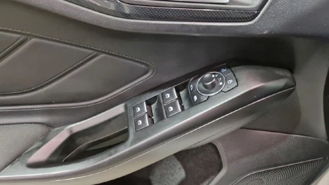 Ford Focus 1.0 Ecoboost MHEV 92kW ST-Line