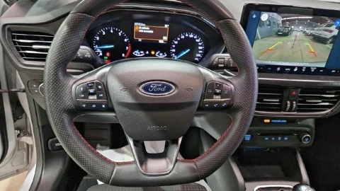 Ford Focus 1.0 Ecoboost MHEV 92kW ST-Line