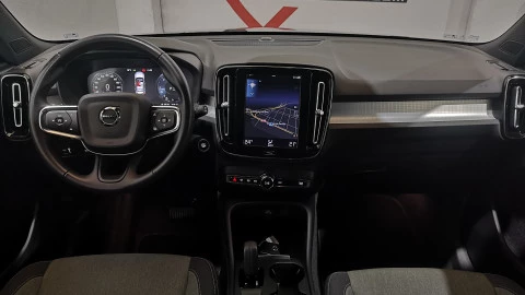 Volvo XC40 2.0 D3 Momentum Auto