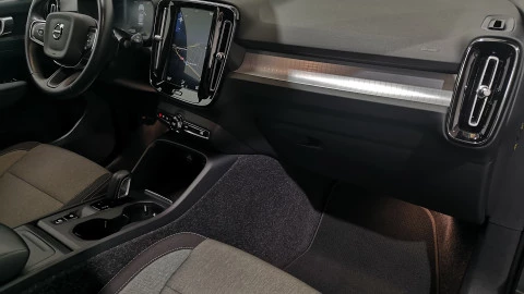 Volvo XC40 2.0 D3 Momentum Auto