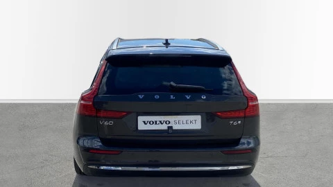 Volvo V60 2.0 T6 AWD Recharge Core Auto